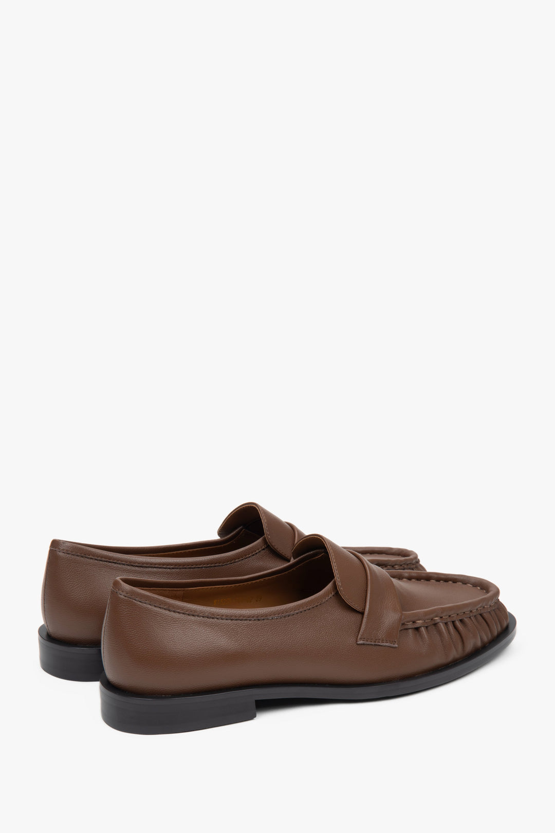 Komfortabler Loafer in Braun mit gerafften Details aus Leder – Estro ER00117192