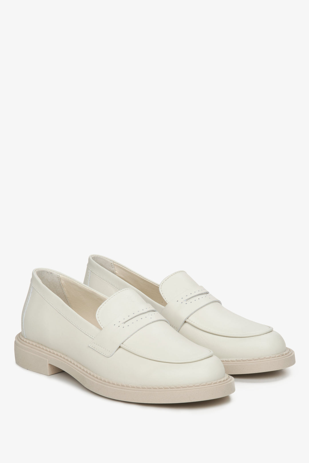 Elegante hellbeige Loafers für Damen aus echtem Leder – Estro ER00114531
