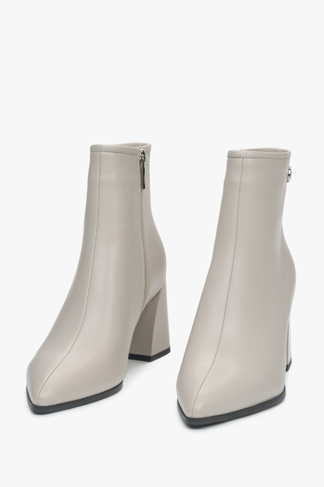 Leder Stiefeletten in Hellbeige mit Reißverschluss Estro ER00115878