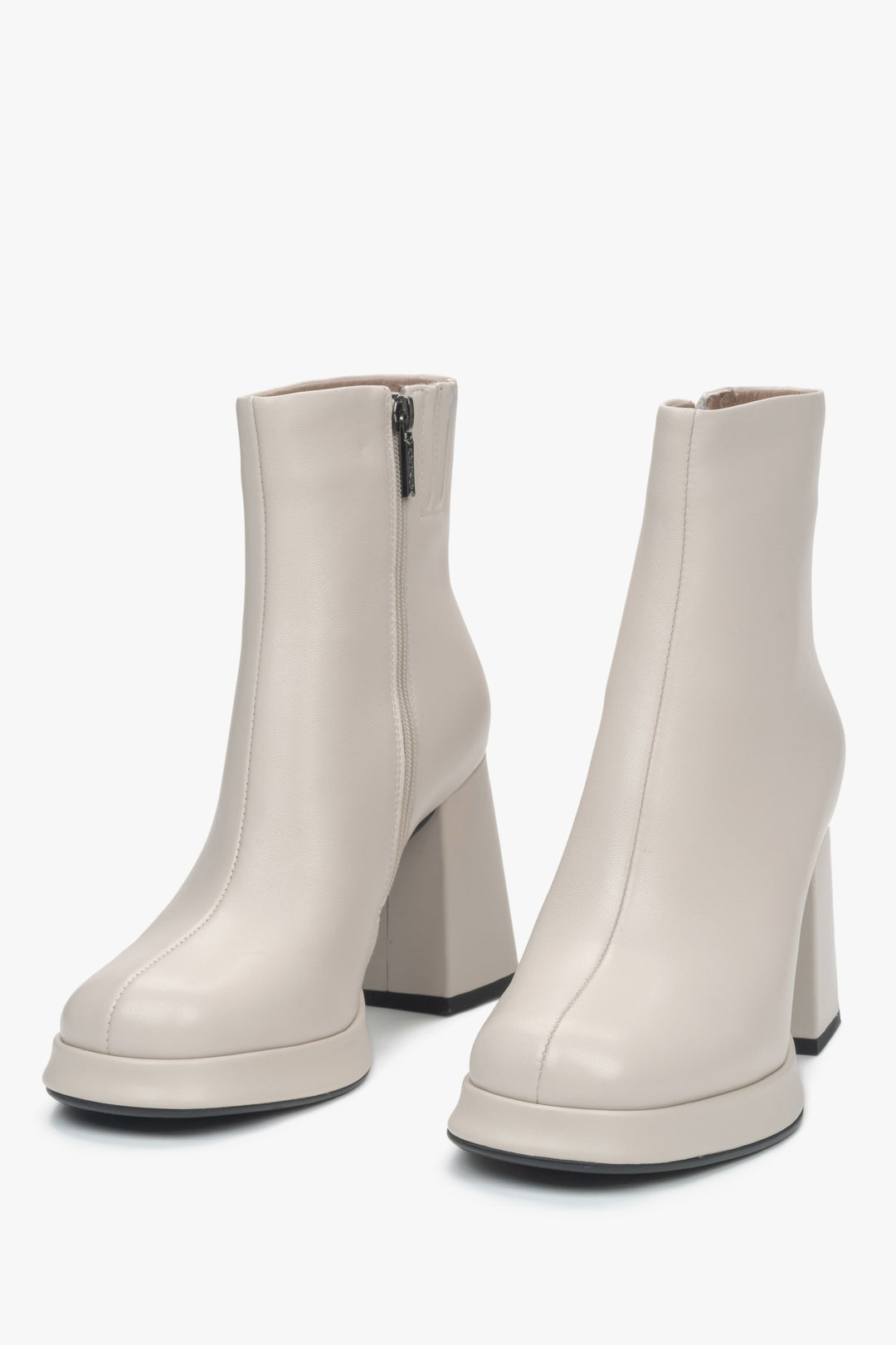 Elegante Damen Stiefeletten in Beige aus Echtleder mit Plateau Estro ER00115880