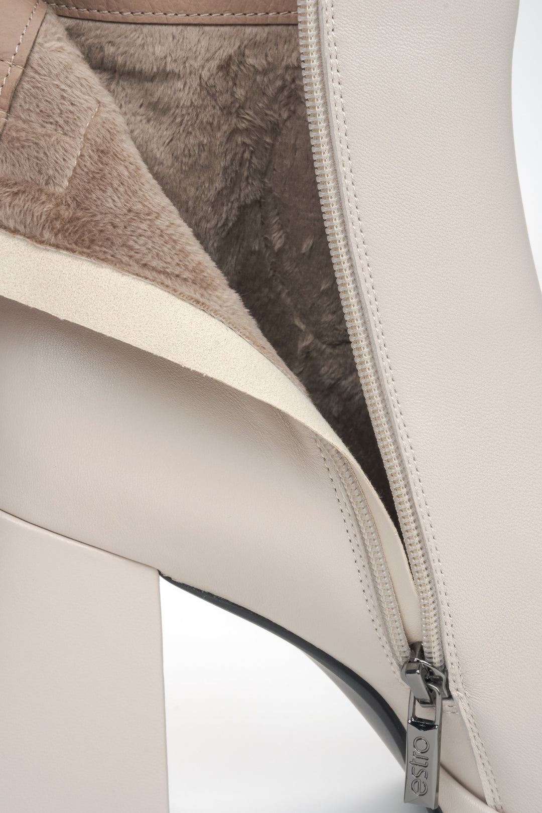 Trendige Plateau Stiefeletten aus Leder in Beige für Damen Estro ER00115880
