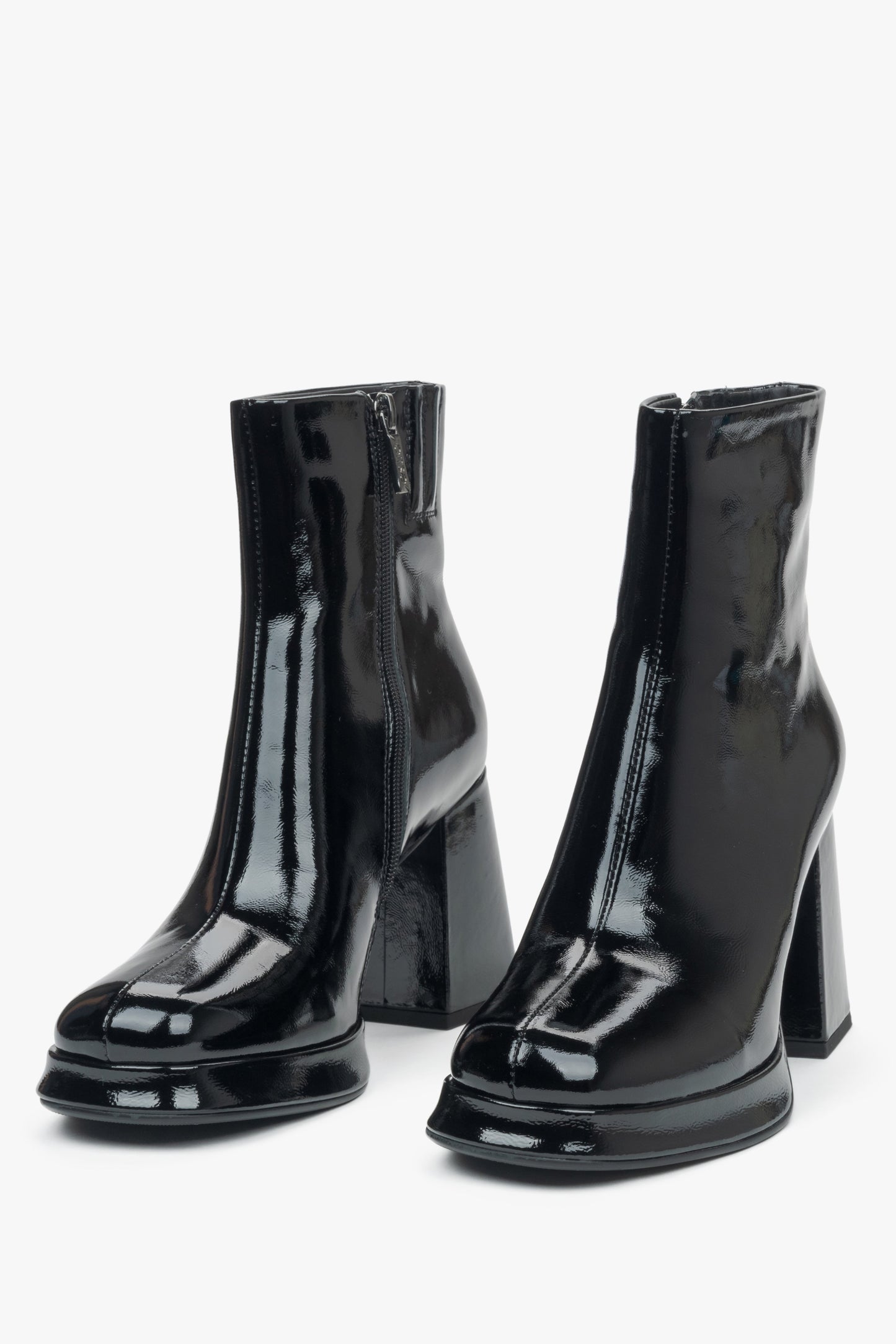 Schwarze Lackleder Stiefeletten für Damen mit Blockabsatz Estro ER00115881