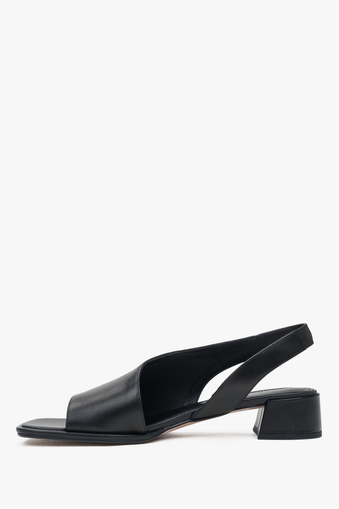 Elegante schwarze Ledersandalen für Damen mit flachem Absatz, ESTRO ER00116928
