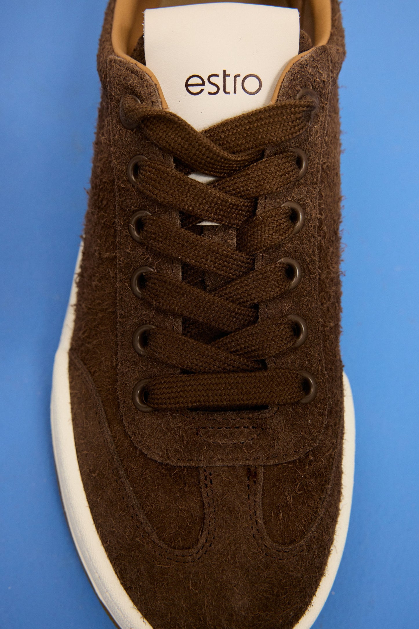 Damen-Sneaker Dunkelbraun aus Echtem Velours mit Flexibler Sohle Estro ER00116902