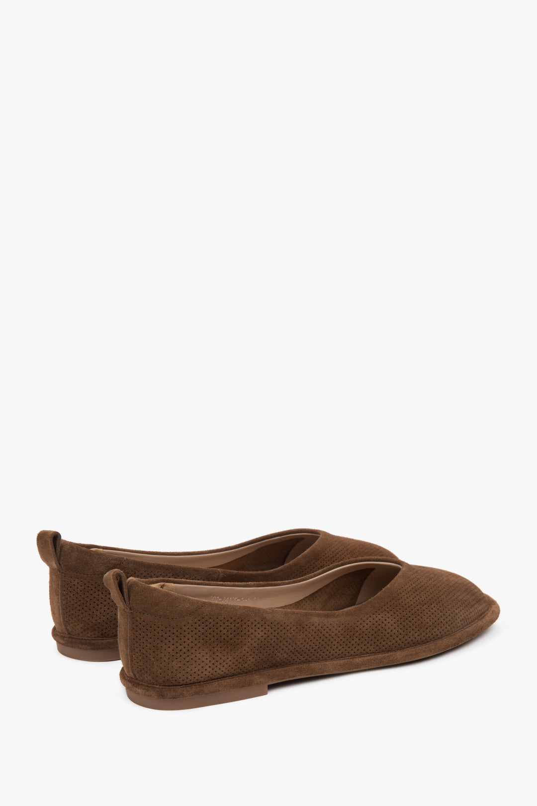 Slip-On-Ballerinas aus Naturvelours von Estro ER00116924