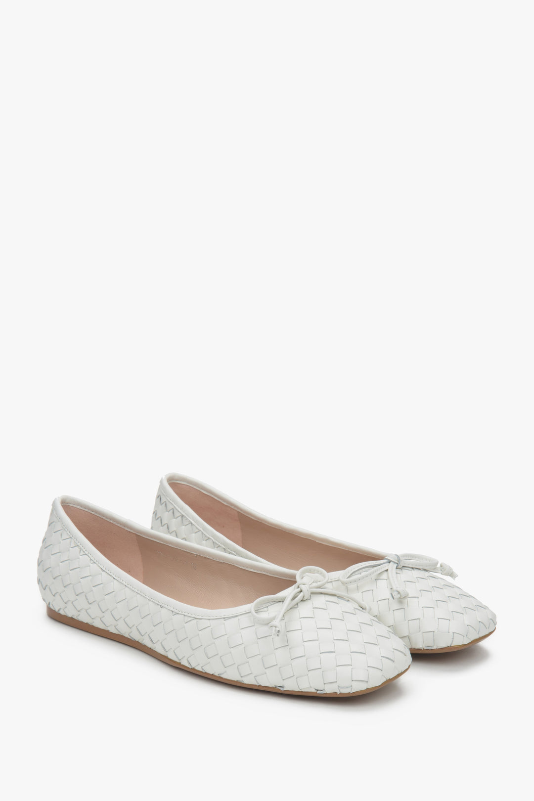 Geflochtene Leder Ballerinas in Weiß für Damen Detailansicht der Vorderkappe ER00117155