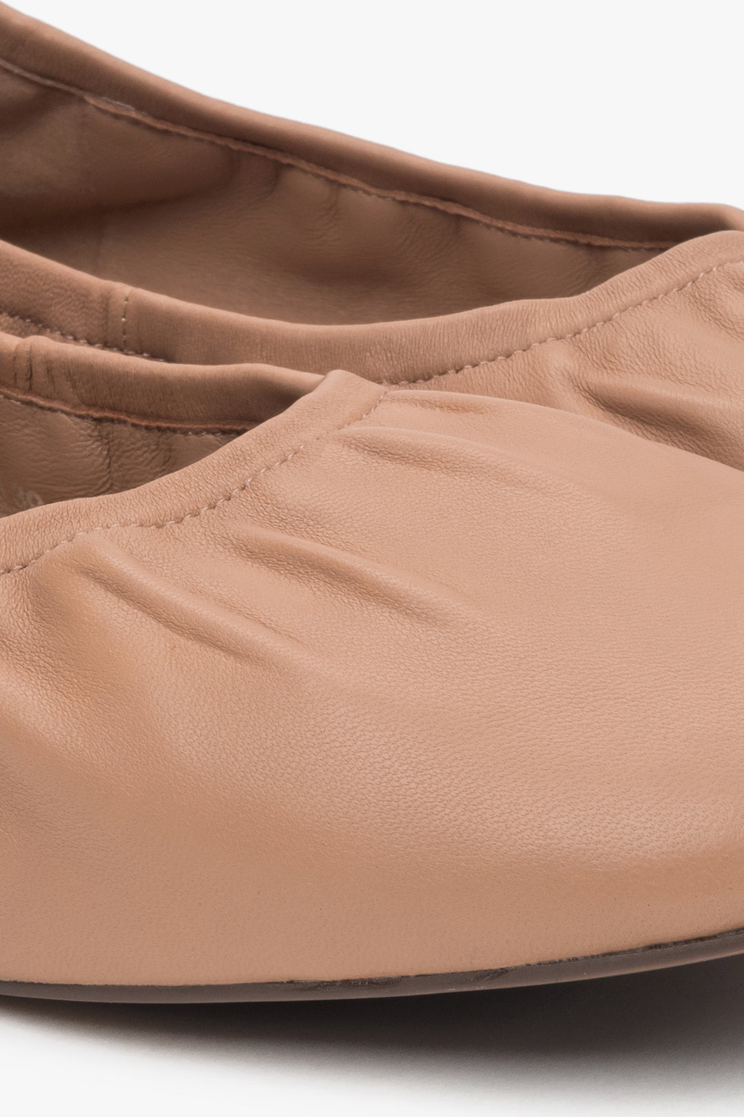 Bequeme braune Damen-Ballerinas aus elastischem Leder – Estro ER00117172