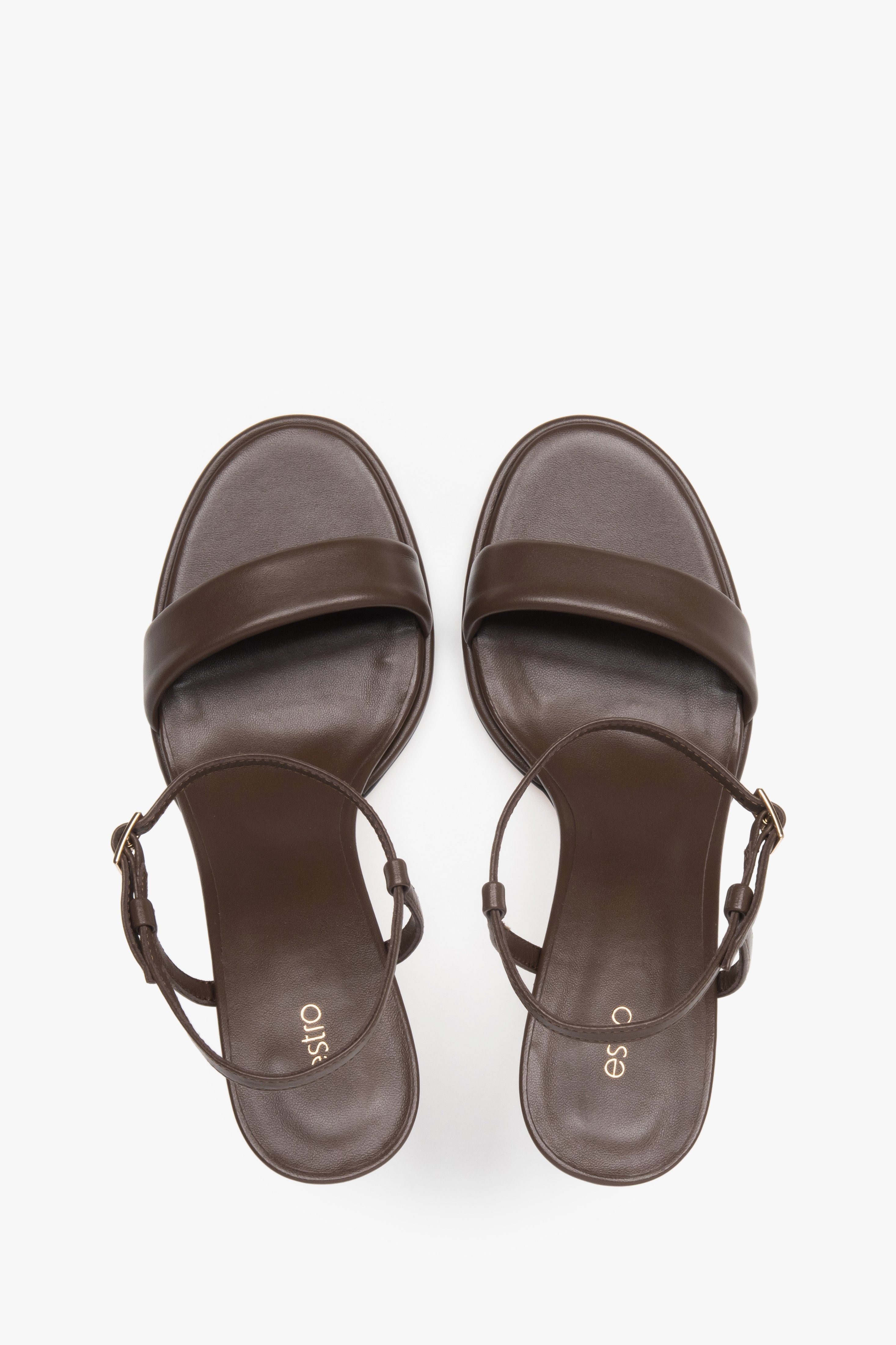 Bequeme dunkelbraune Damen-Sandalen von Estro aus Naturleder – von oben gesehen.