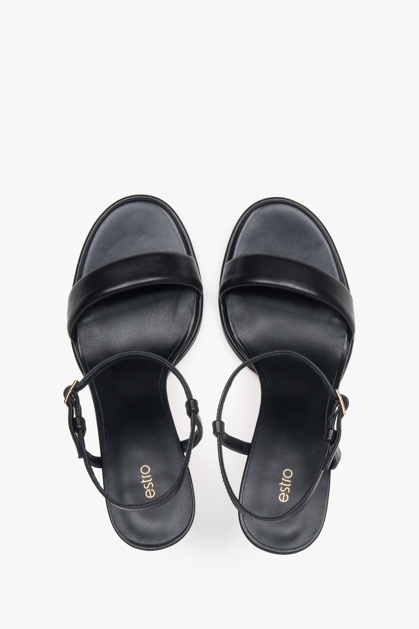 Bequeme schwarze Damen-Sandalen von Estro aus Naturleder – Präsentation von oben.