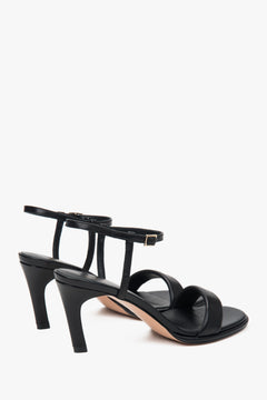 Zarte schwarze Damen-Sandalen von Estro aus Naturleder.