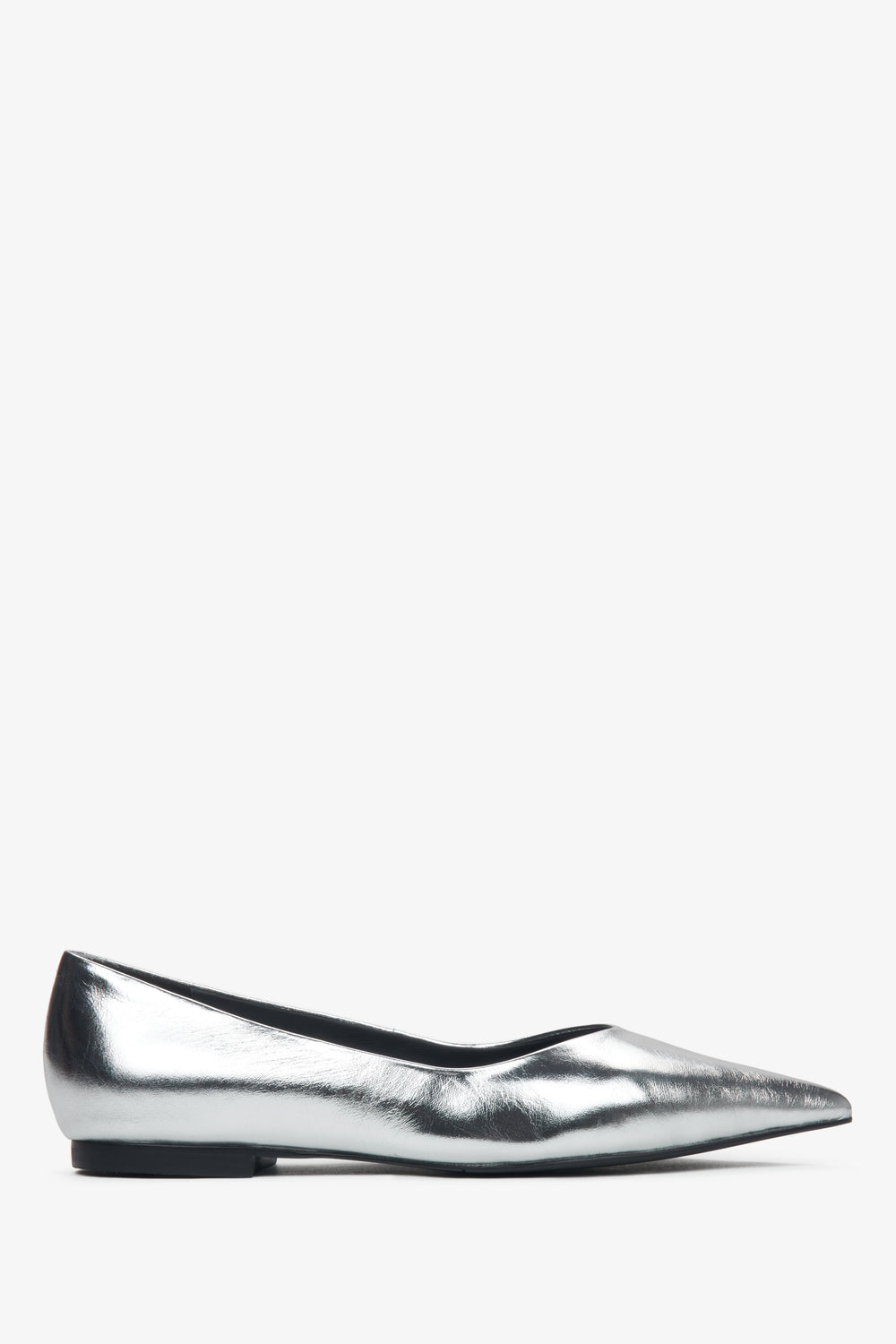Silberne Damen-Ballerinas aus Naturleder mit spitzer Kappe – Estro ER00115994