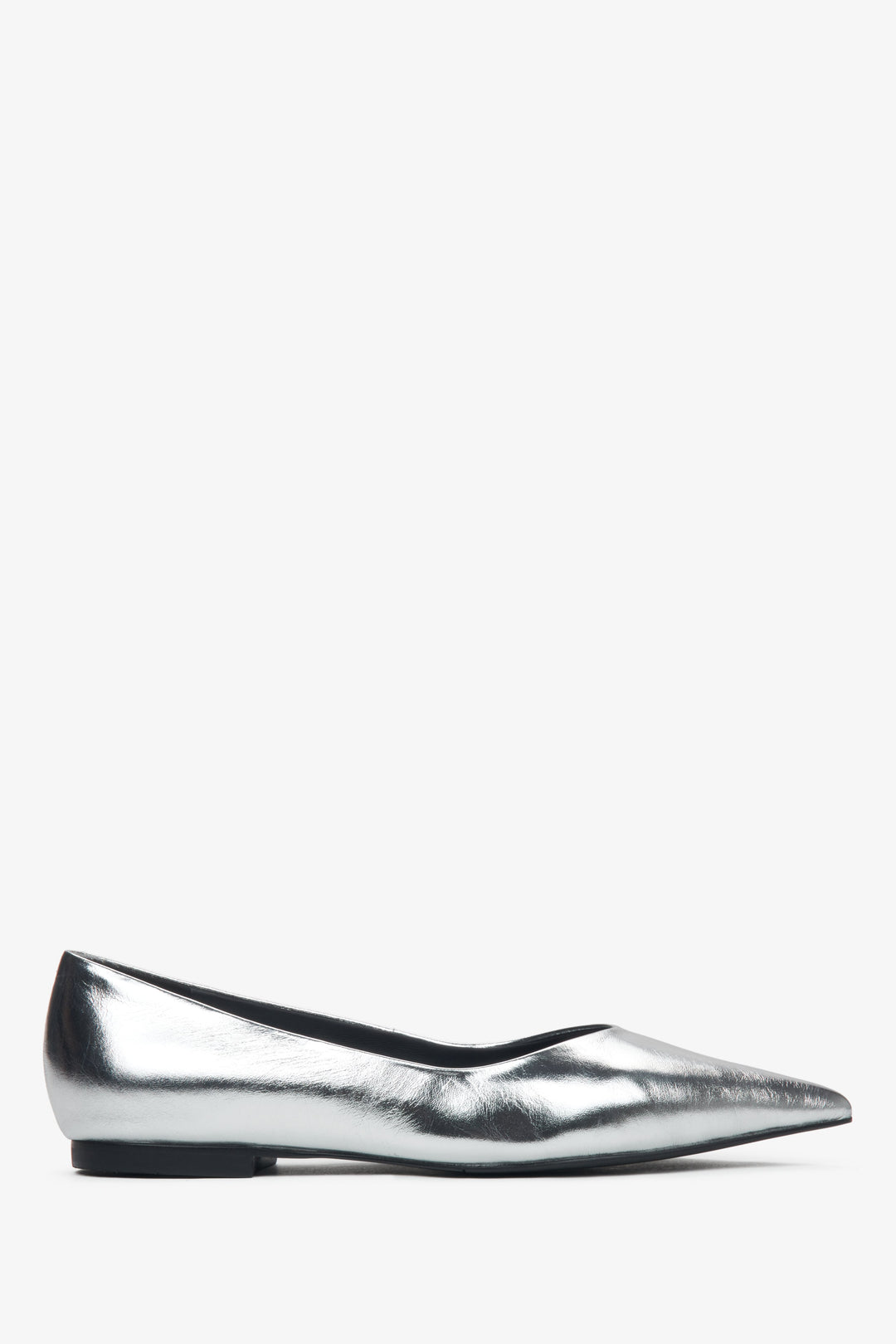 Silberne Damen-Ballerinas aus Naturleder mit spitzer Kappe – Estro ER00115994