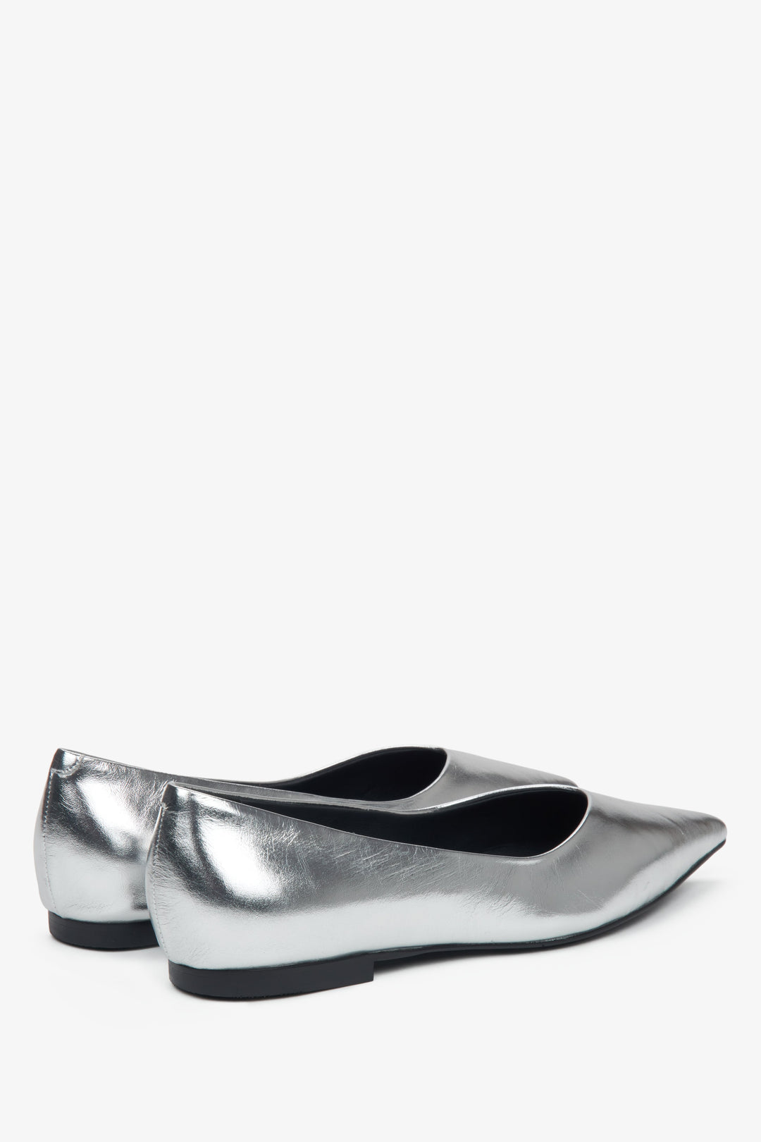 Damen-Ballerinas aus hochwertigem Naturleder in Silber – Estro ER00115994