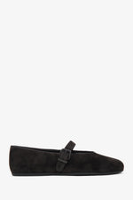 Elegante Ballerinas aus weichem Veloursleder für stilvolle Frühjahrslooks. Estro ER00116953