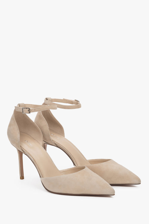 Beige Damen-High-Heels von Estro aus natürlichem Velours mit Stilettoabsatz.