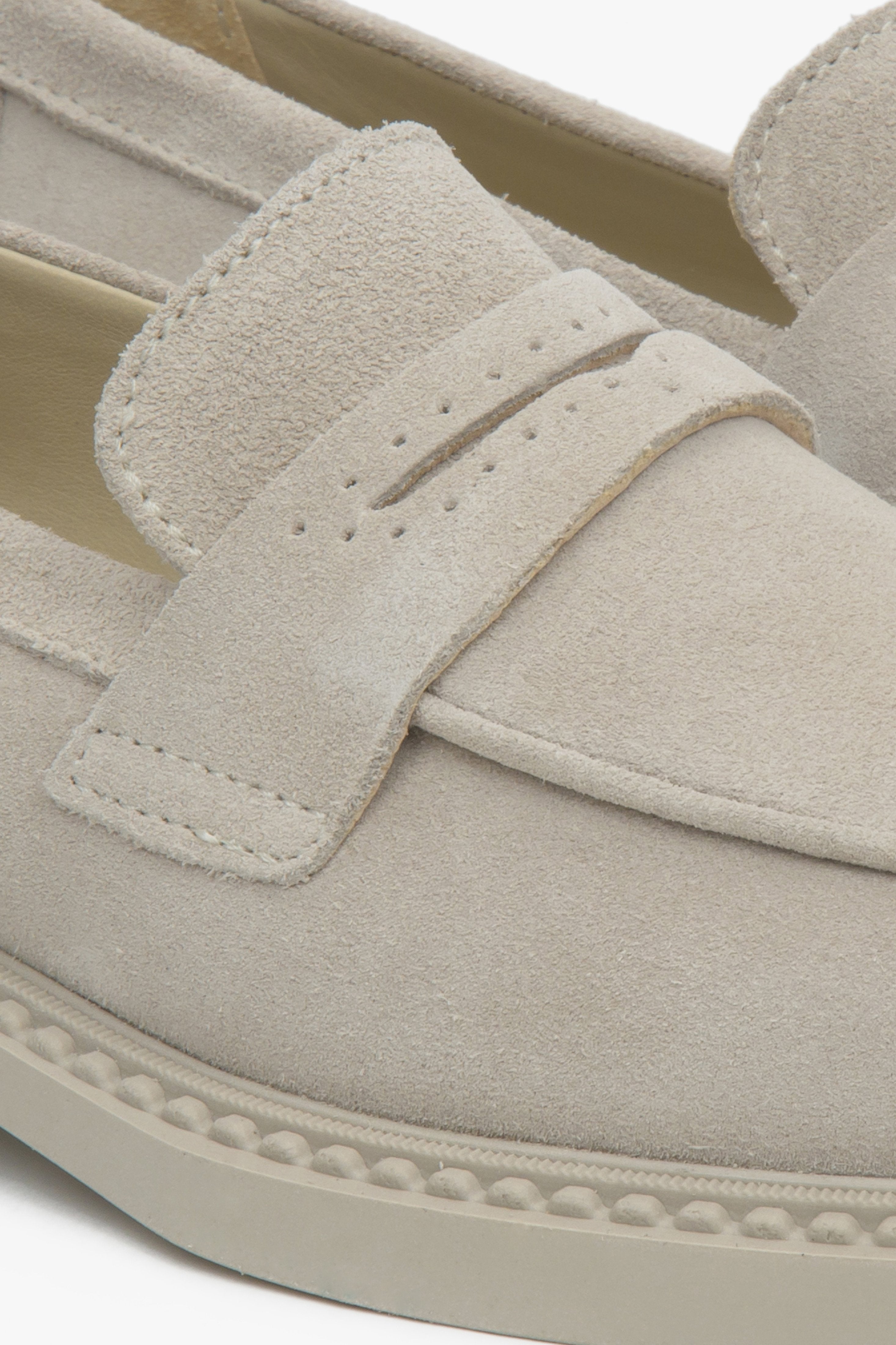 Damen-Loafer in Beige mit abgerundeter Spitze Estro ER00117127