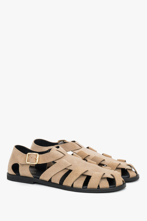 Beige Damen-Sandalen aus Veloursleder in schräger Vorderansicht