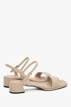 Beige Damen-Sandalen mit offenen Riemen und Blockabsatz von Estro