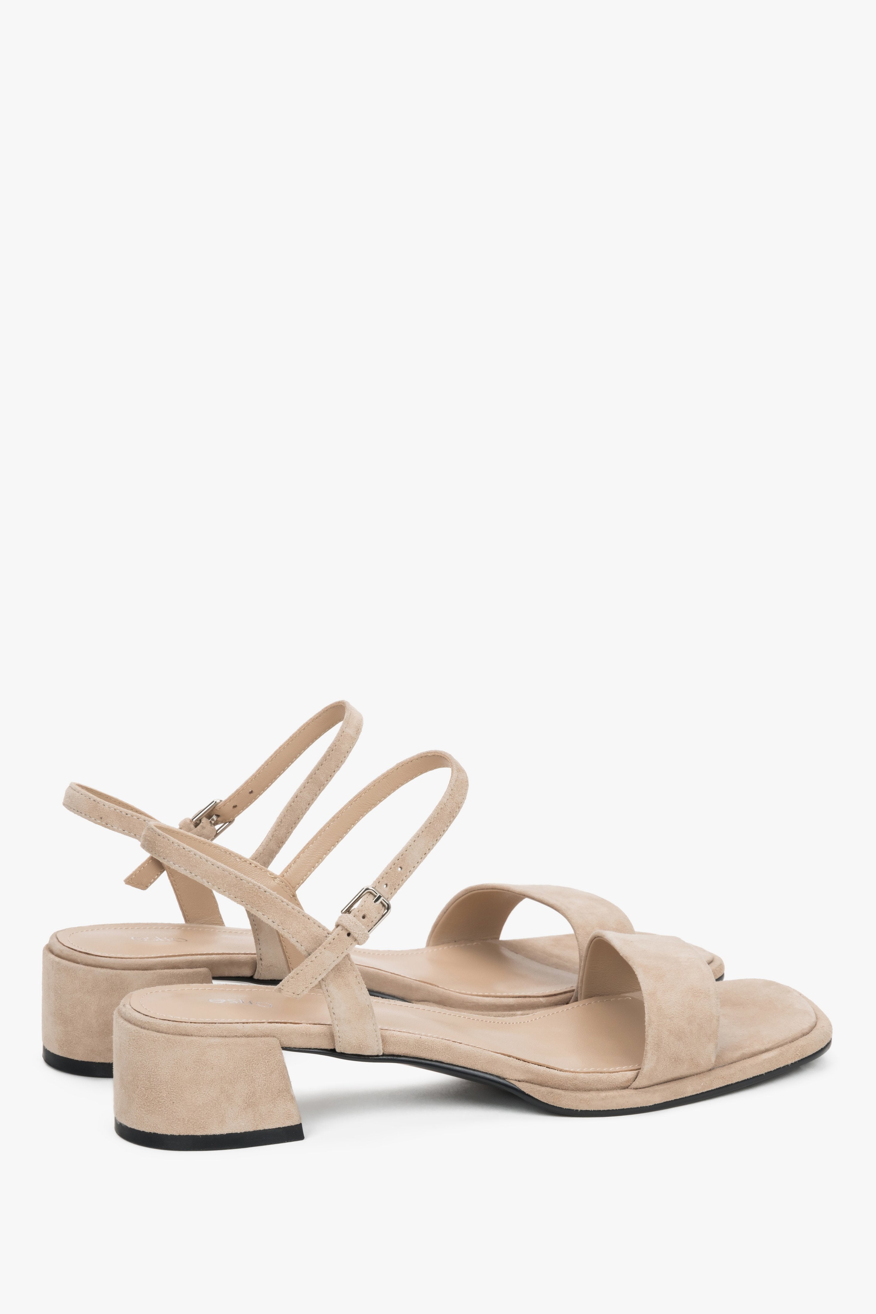 Beige Damen-Sandalen mit offenen Riemen und Blockabsatz von Estro