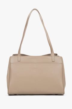 Beige Damen-Schultertasche aus echtem Leder von Estro in Rückansicht