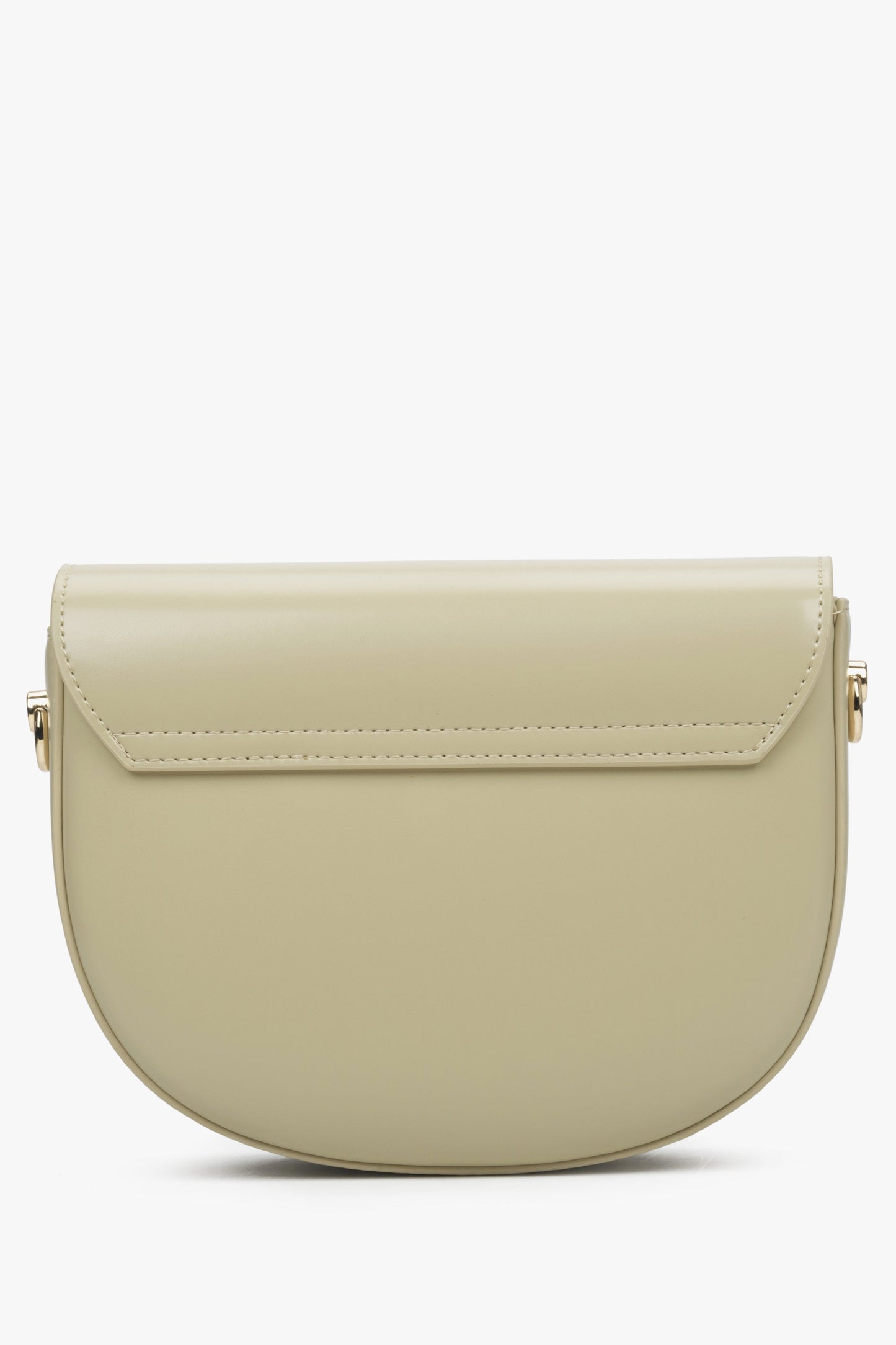 Damenhandtasche in der Farbe Beige von Estro – Rückseite des Modells.