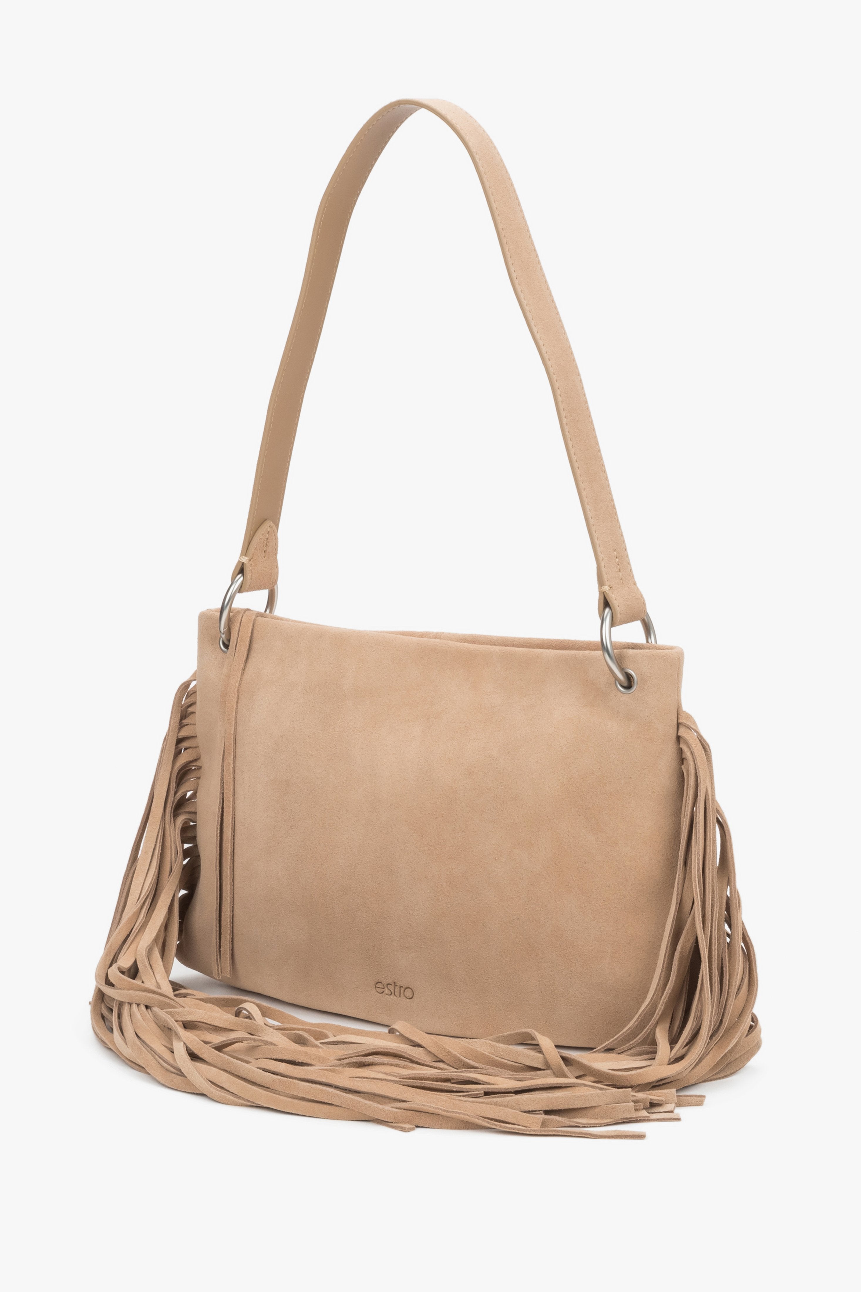 Beige Boho-Schultertasche aus Natur-Veloursleder schräg von vorne