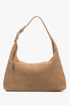 Frontalansicht der geräumigen beigen Damen-Shopper aus Velours.