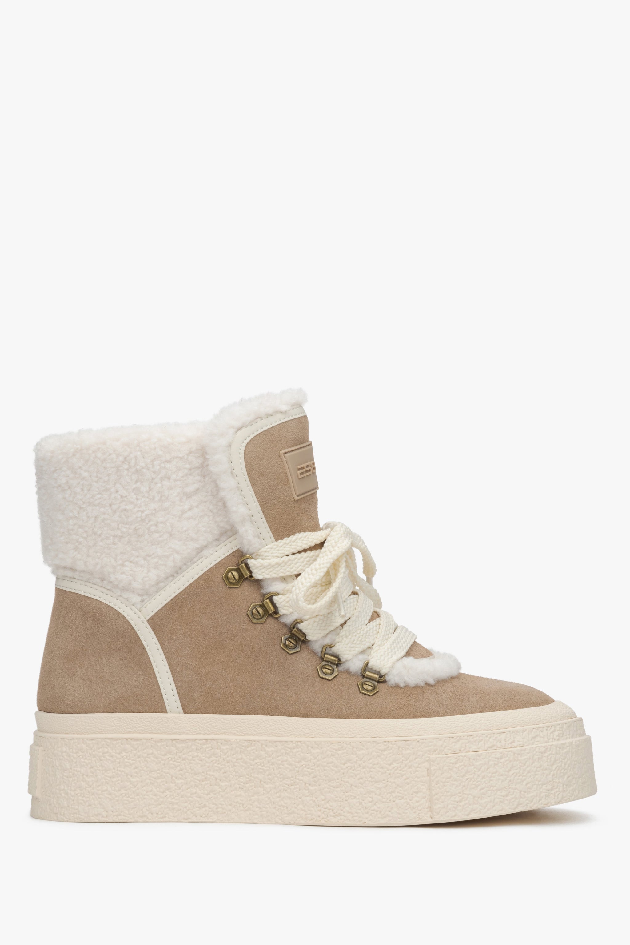 Damen-Winterstiefeletten in Beige mit natürlichem Fellfutter, ES8 – Seitenlinie des Schuhs.