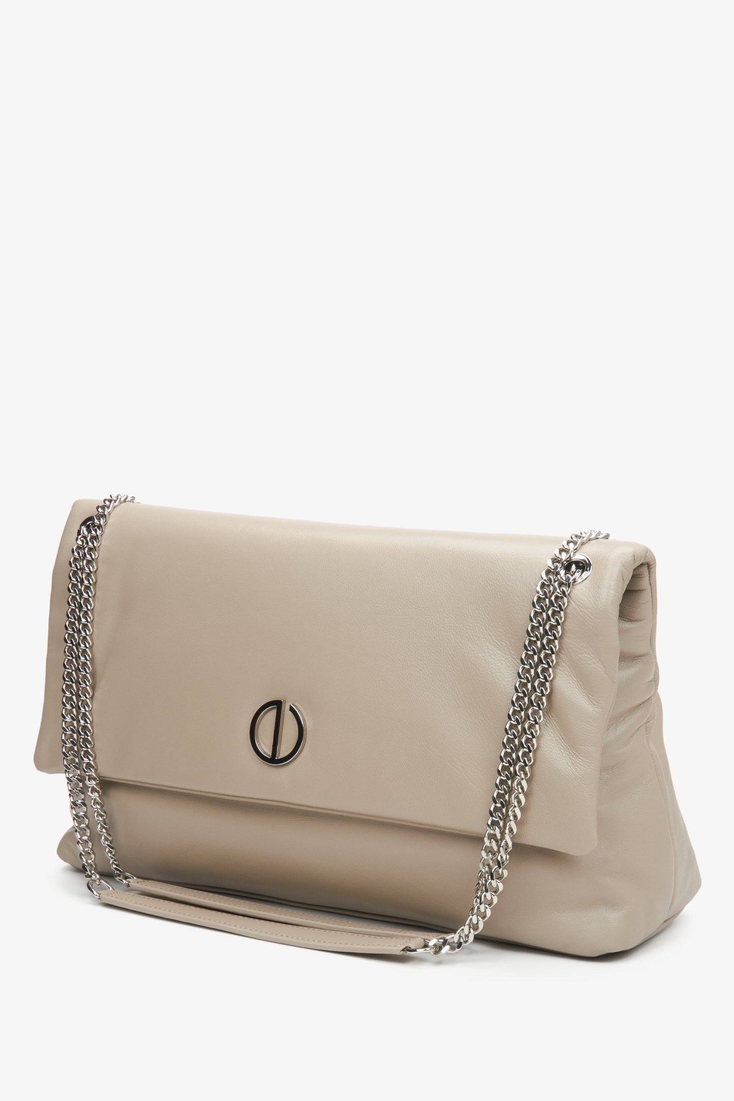 Beige-graue Damenhandtasche mit Kettenriemen von Estro.