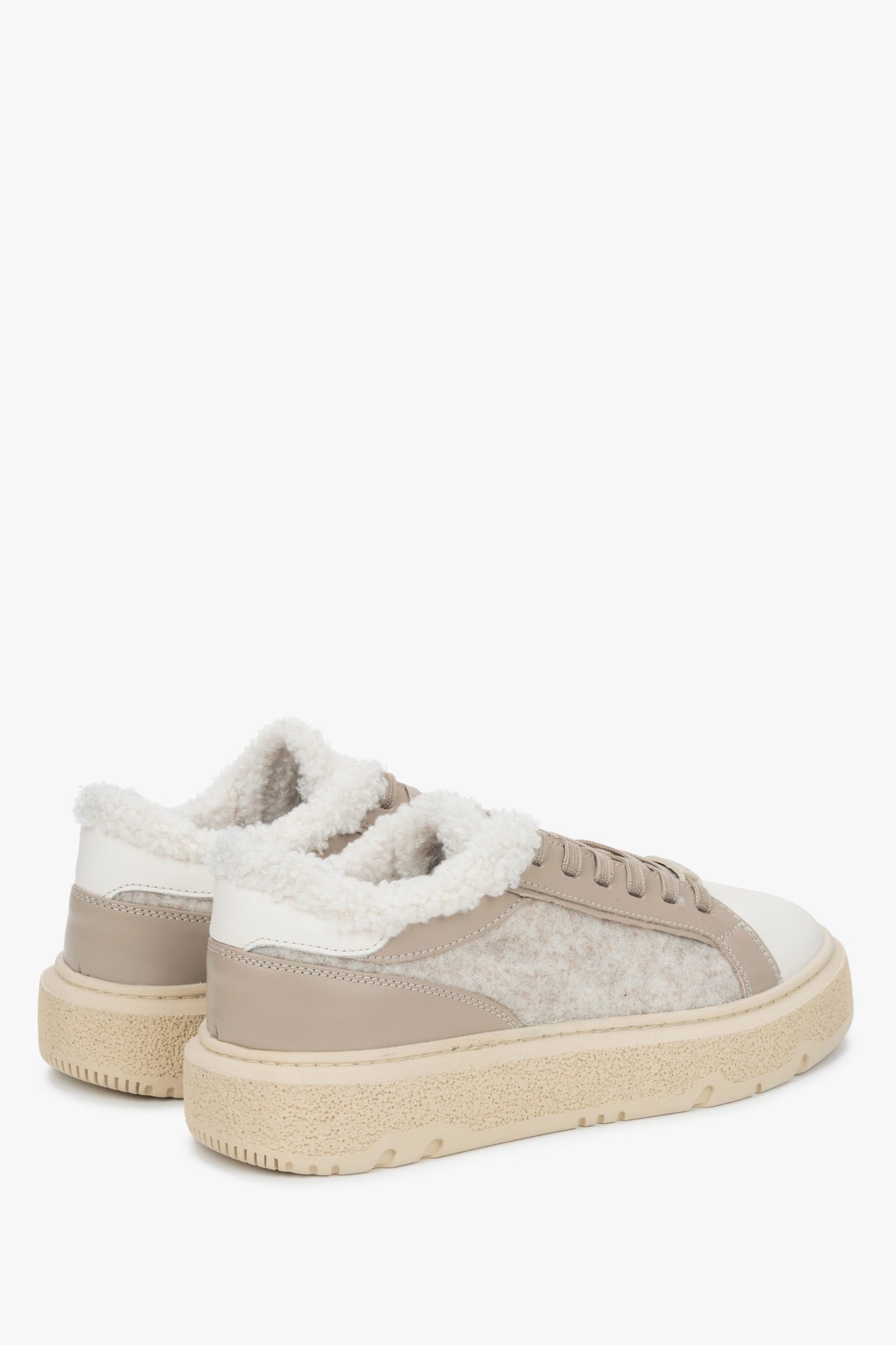 Die perfekten Sneaker für einen stilvollen Herbst- und Winter-Look, der die Füße warm hält.
