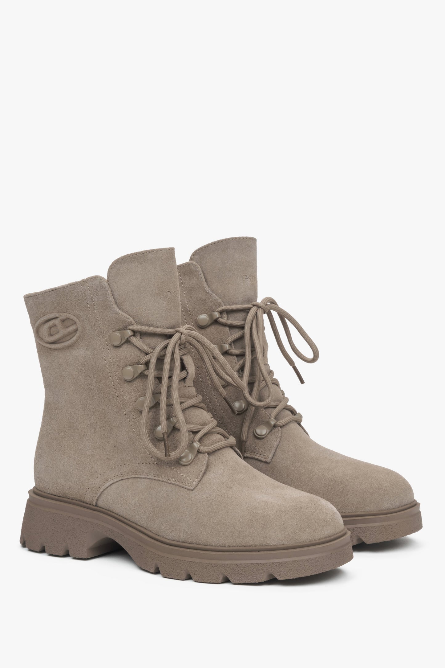 Damen-Winterstiefeletten in Beige aus echtem Velours von Estro.