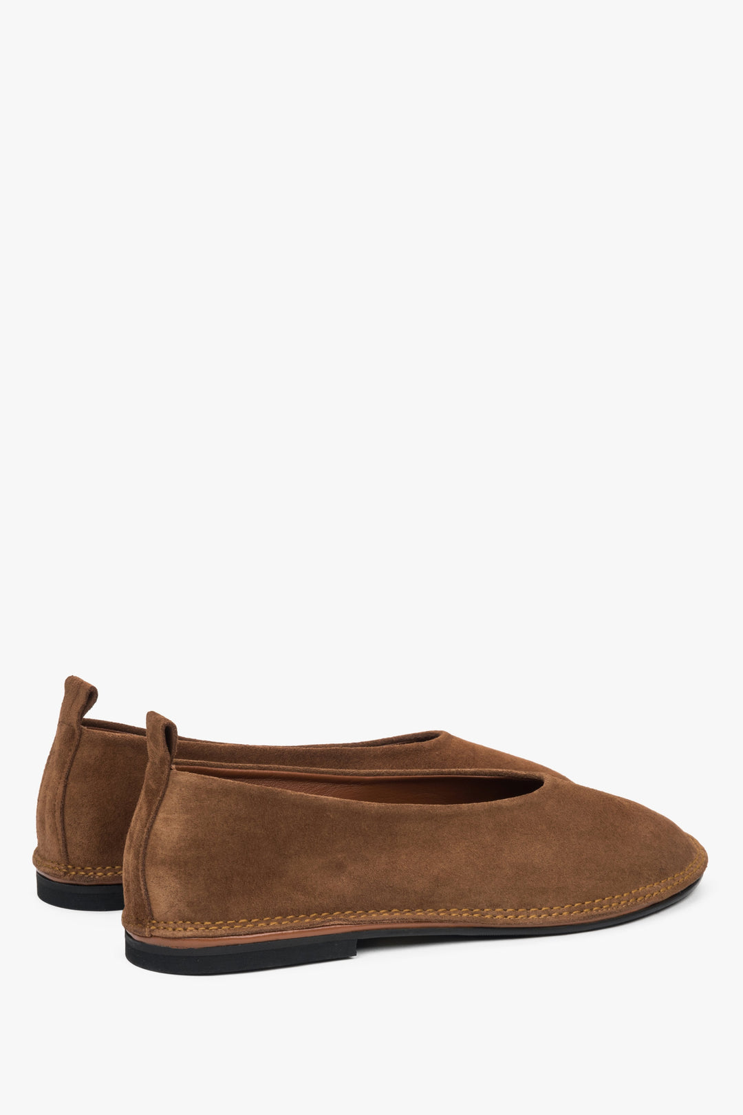 Klassische Damen-Ballerinas - Braun, mit weichem Velours für einen modernen Twist.