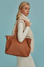 Braune Damen-Handtasche aus echtem Leder Estro ER00111805.