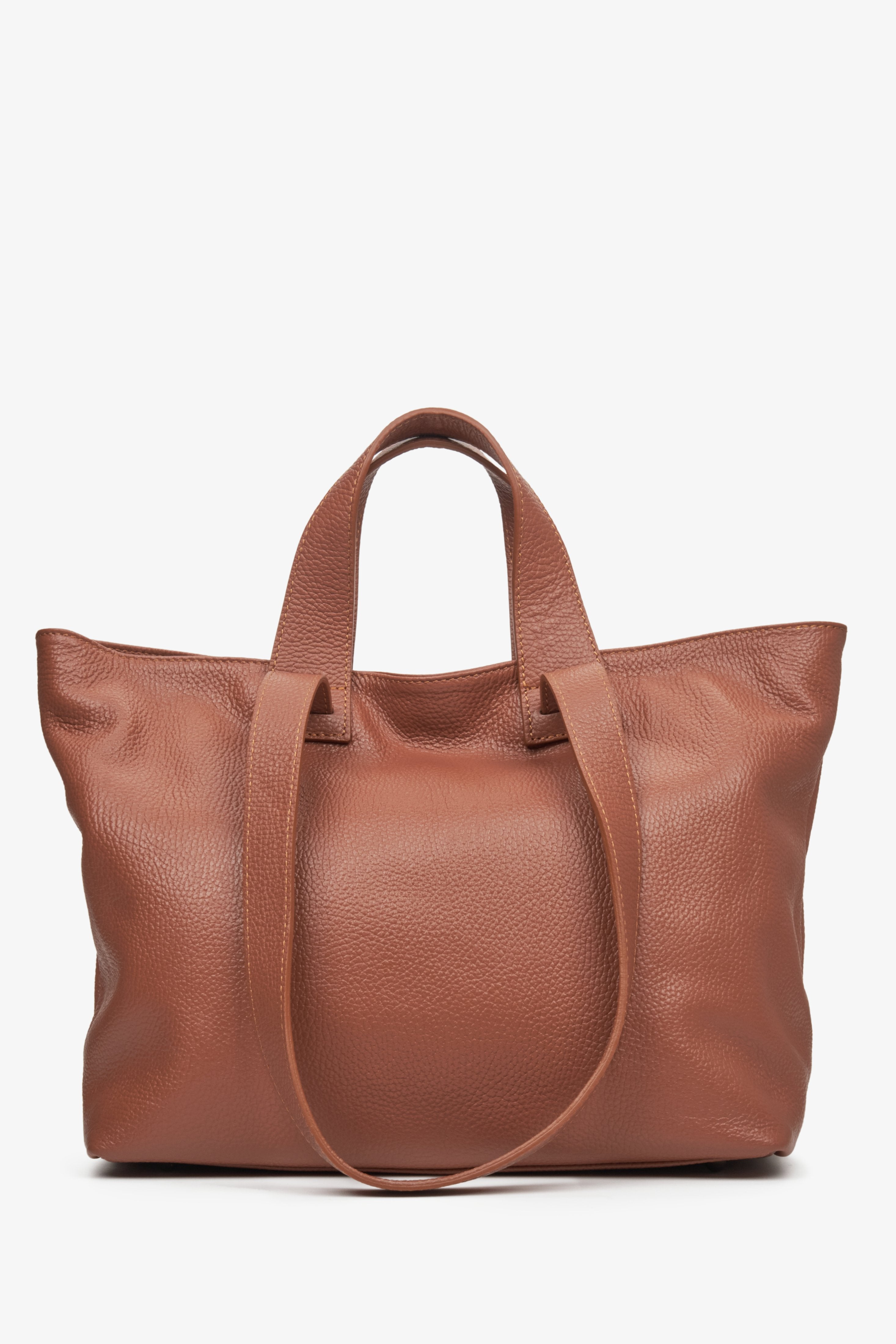 Große Damenhandtasche von Estro aus echtem braunem Leder.