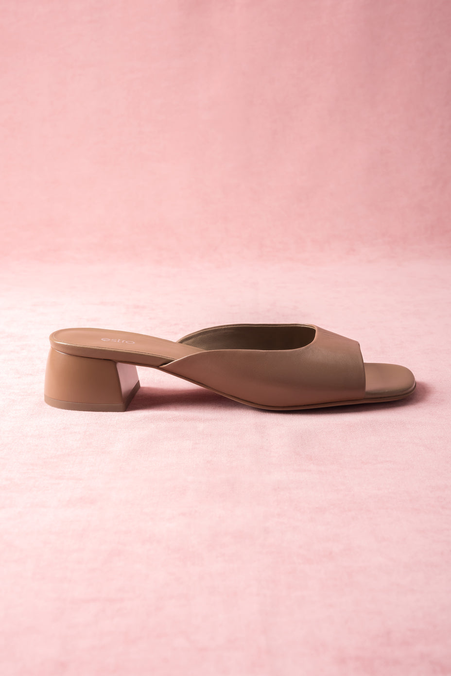 Braune Damen-Pantoletten aus Echtleder mit niedrigem Absatz, komfortables Design – Estro ER00116910