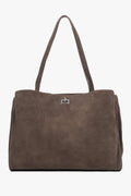 Braune Damen-Shopper-Tasche aus natürlichem Veloursleder in Frontalansicht