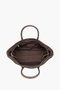 Damen-Tote-Bag in Braun mit silbernen Beschlägen von oben