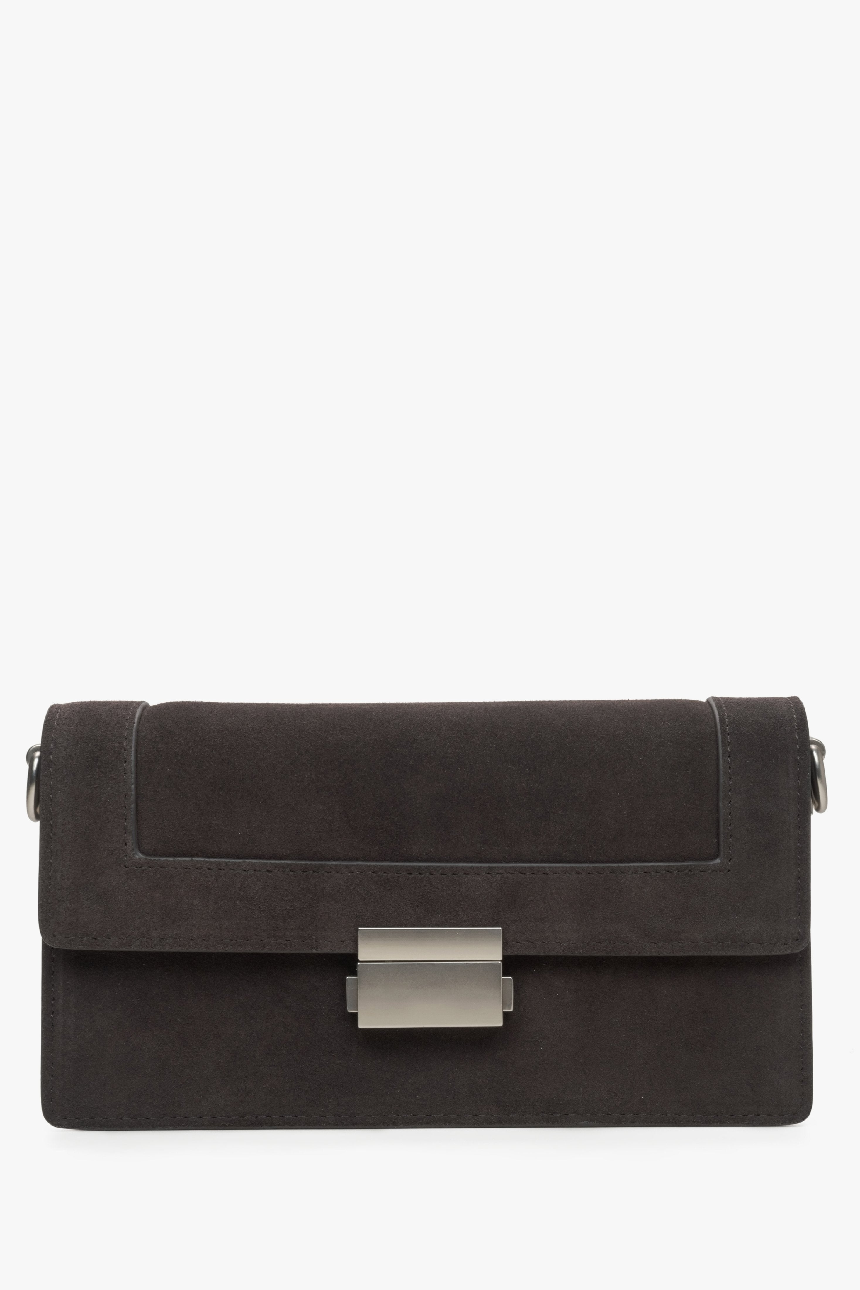 Kleine braune Damen-Handtasche von Estro aus einem Mix von Glattleder und Velours.