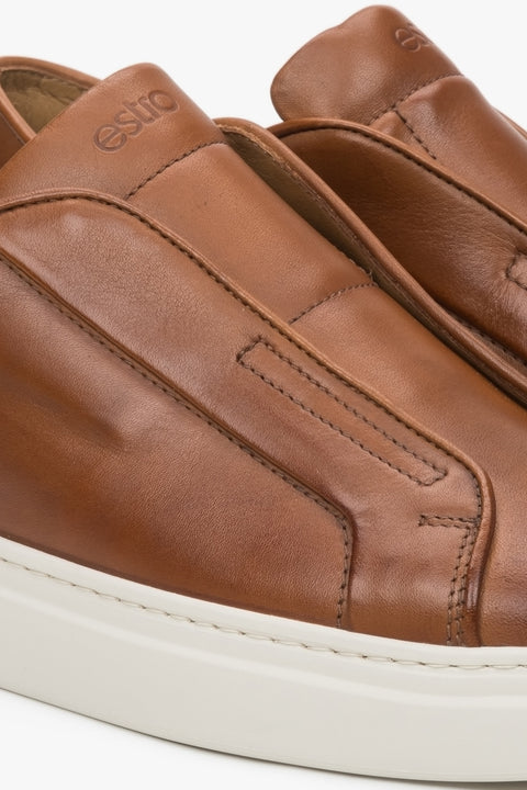 Braune Herren Sneaker von Estro – Eine Kombination aus italienischem Echtleder, trendigem Design und flexibler Sohle.