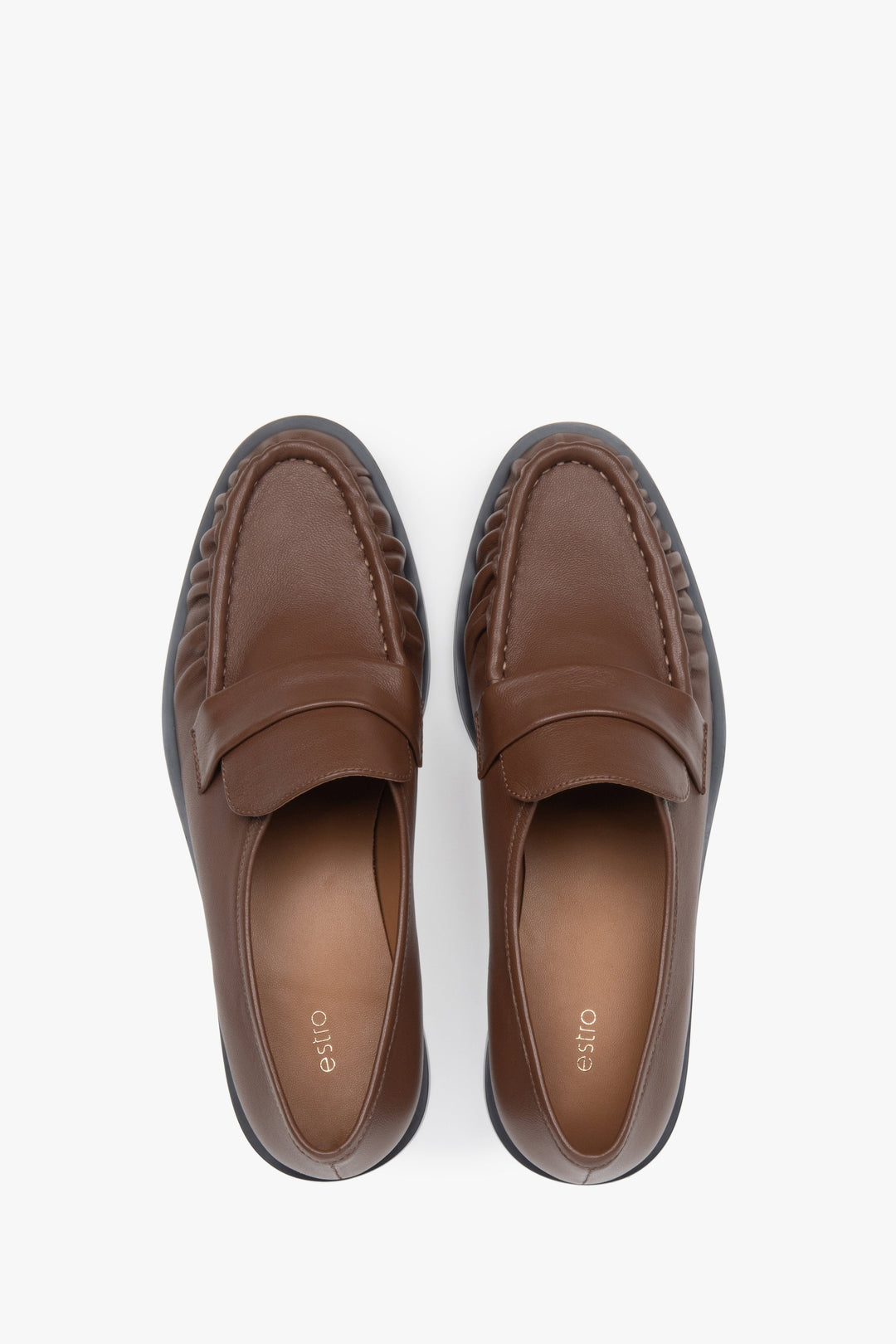 Flacher Damen-Slipper aus echtem Leder mit modischer Raffung – Estro ER00117192