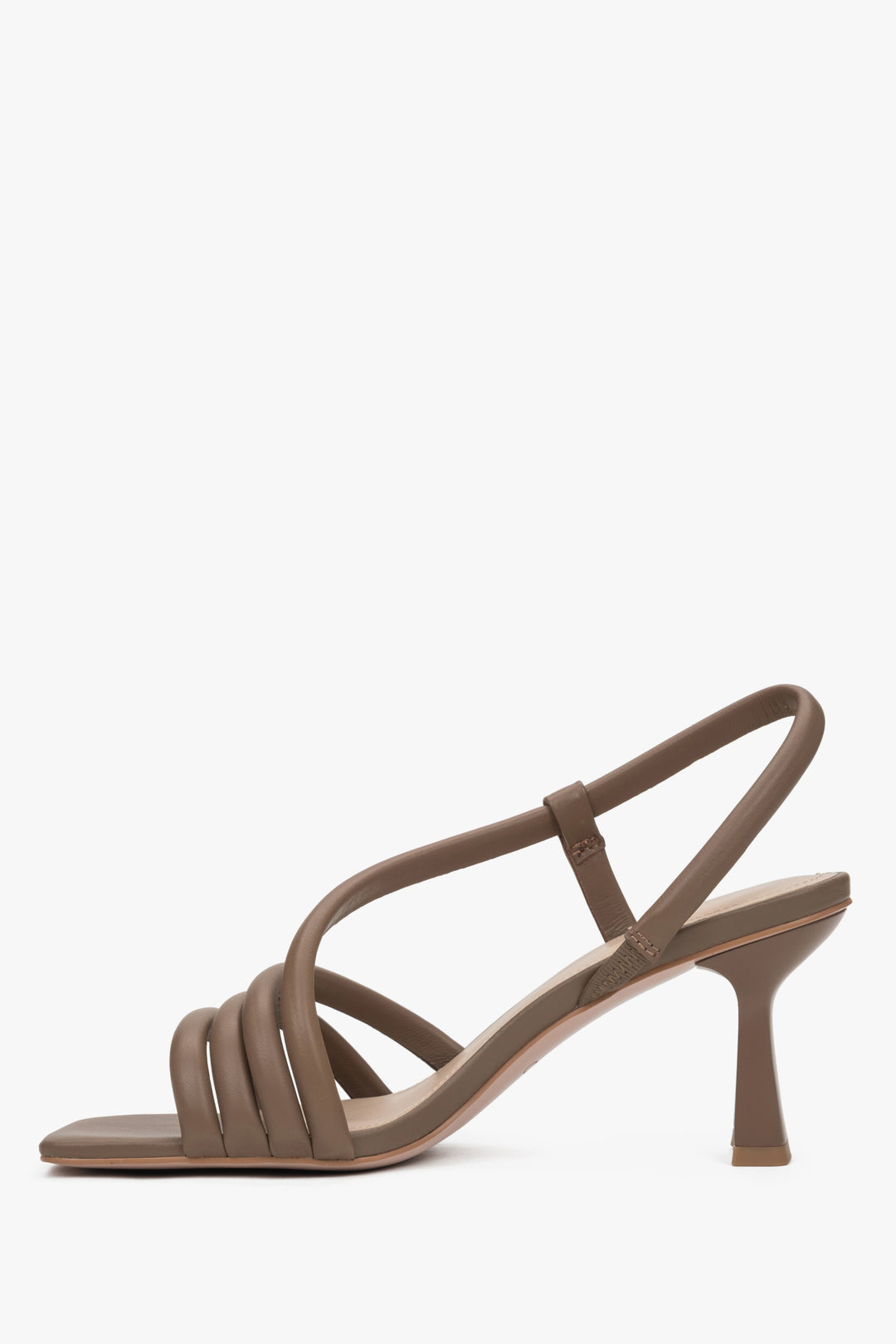 Offene Sommerschuhe mit schmalen Riemen Estro ER00117443