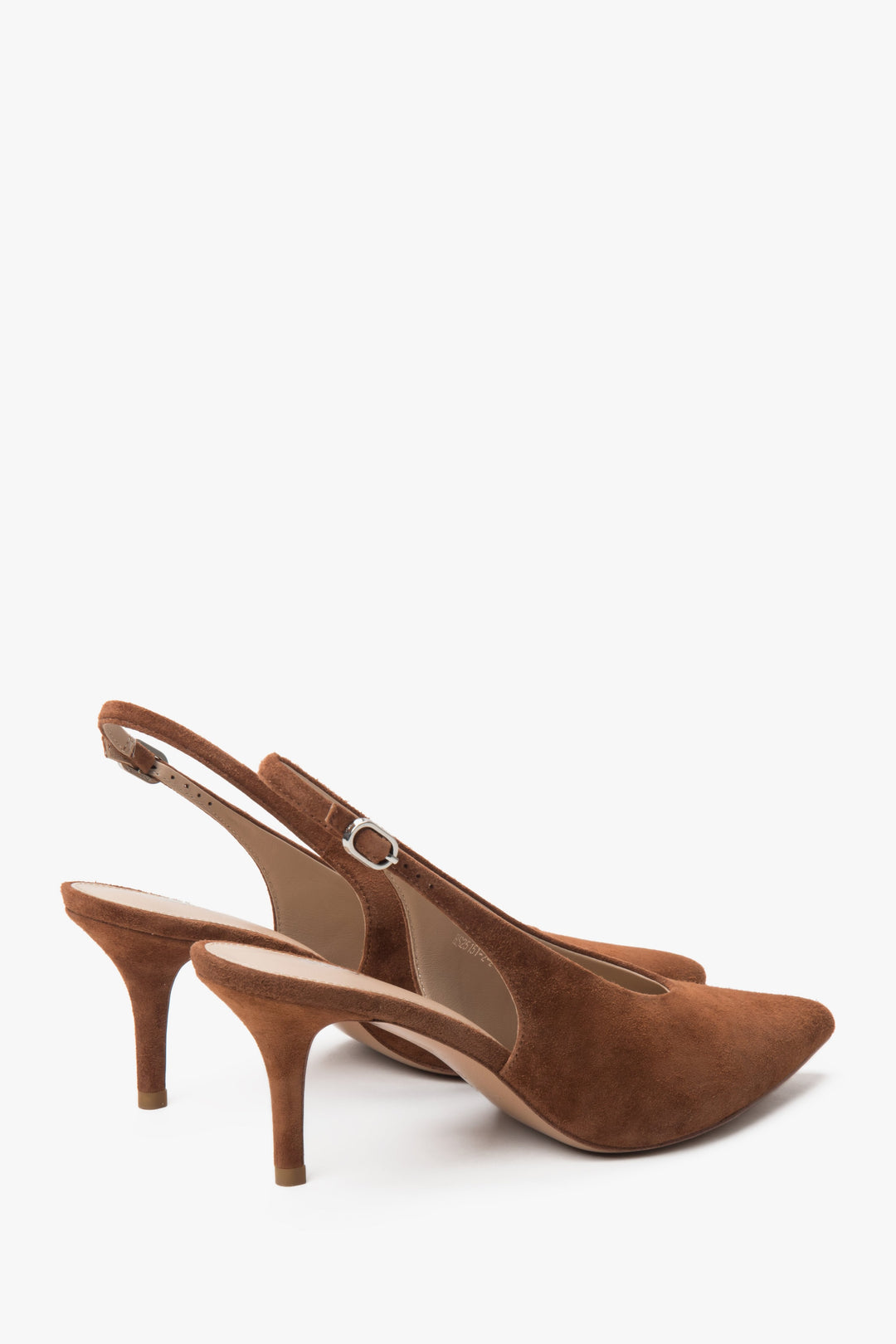 Estro Pumps aus braunem Velours mit Fersenriemen.