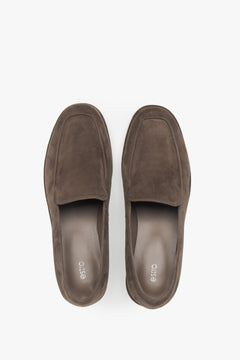 Elegante braune Mokassins für Damen aus hochwertigem Echtleder-Velours.