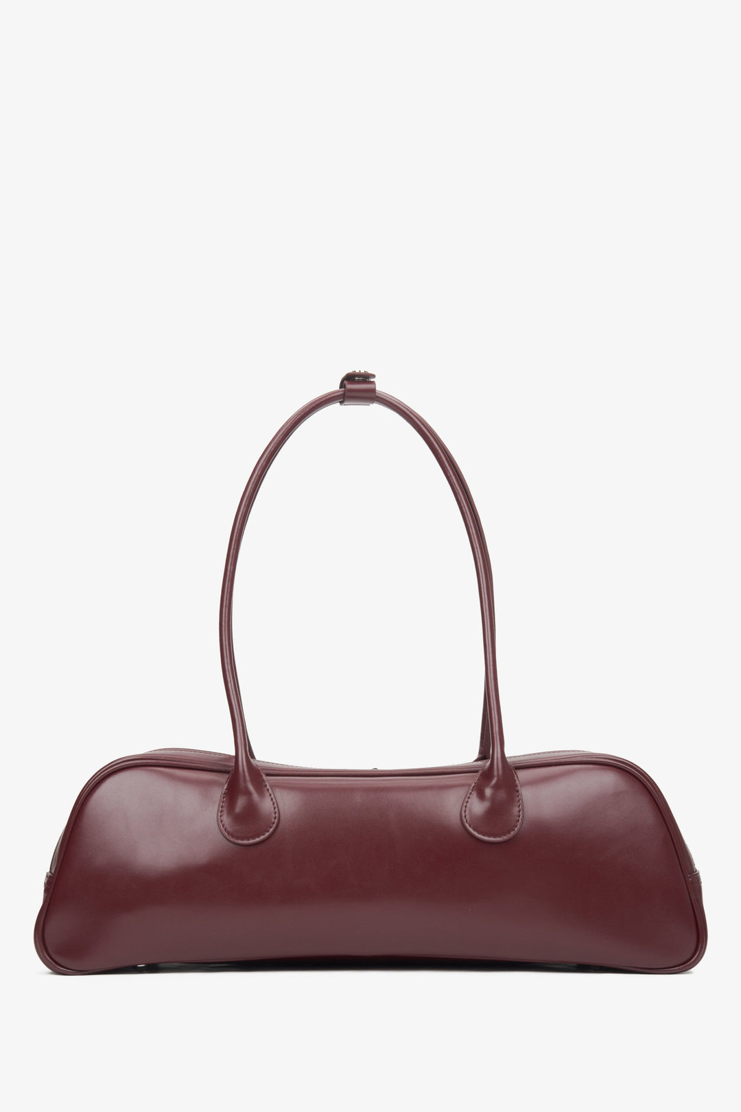 Stylische Damen-Schultertasche aus bordeauxrotem Leder mit langen Henkeln von Estro – Rückansicht.