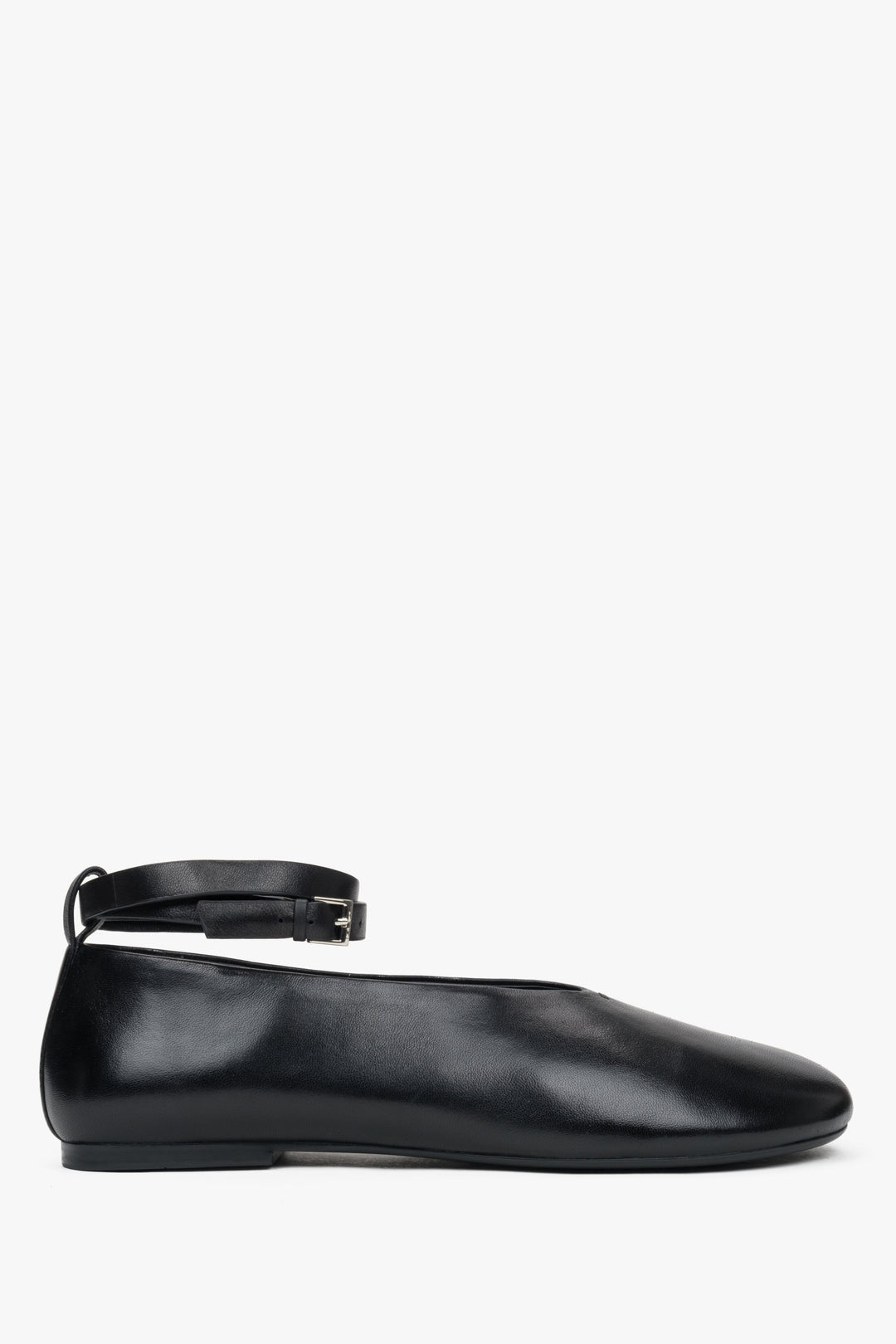 Weiche schwarze Damen-Ballerinas aus Echtleder mit Knöchelriemen, Estro ER00117187
