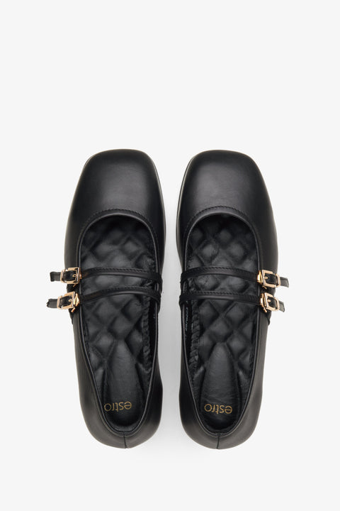 Damen-Ballerinas in Schwarz mit edler Schnalle und flacher Sohle–Estro ER00115555