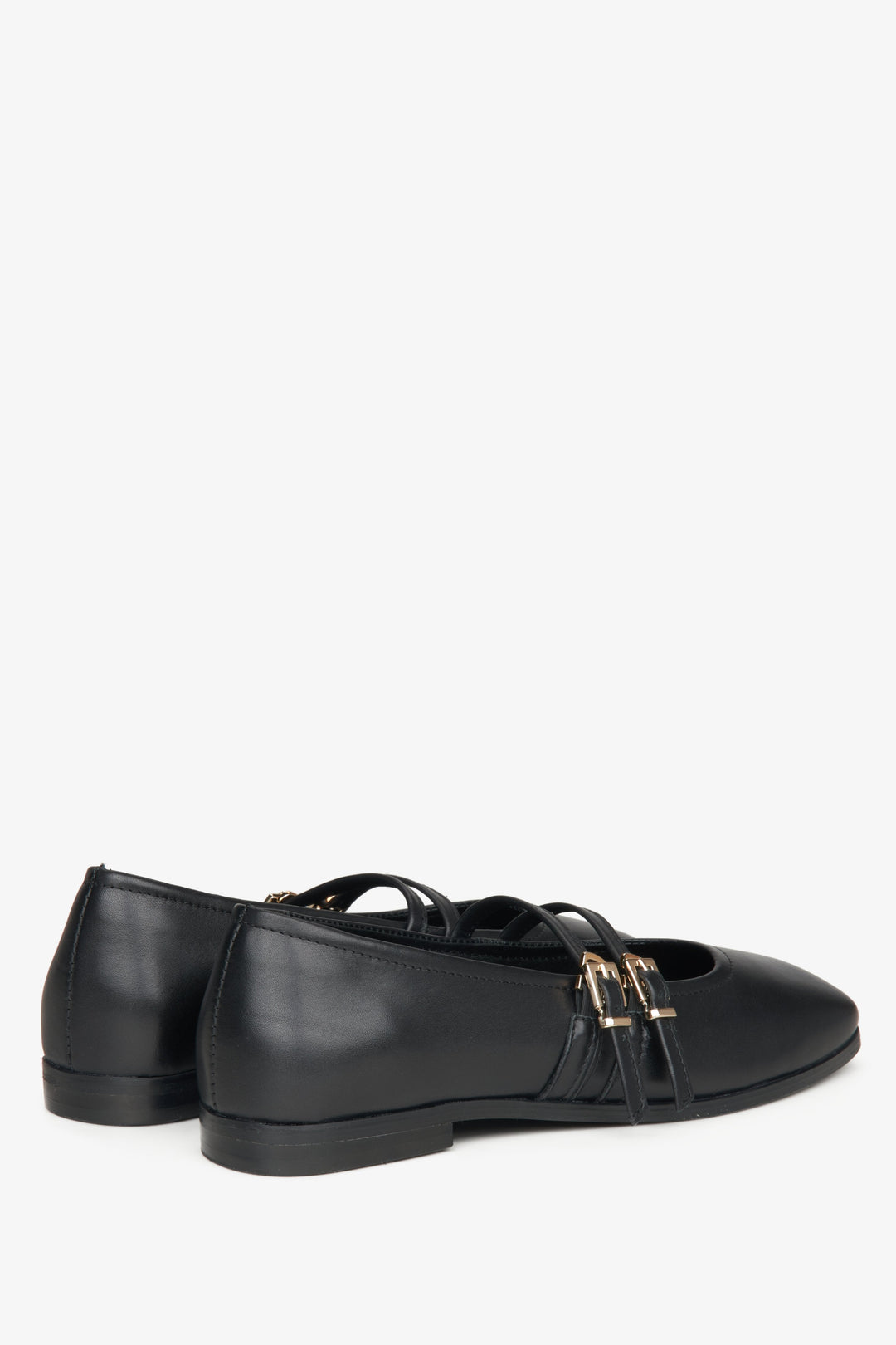 Komfortable schwarze Ballerinas mit hochwertiger Lederverarbeitung–Estro ER00115555