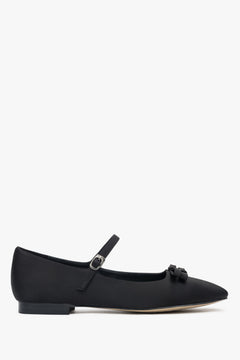 Schwarze Ballerinas aus Textil mit Schnalle und Schleife, Modell Estro ER00116903