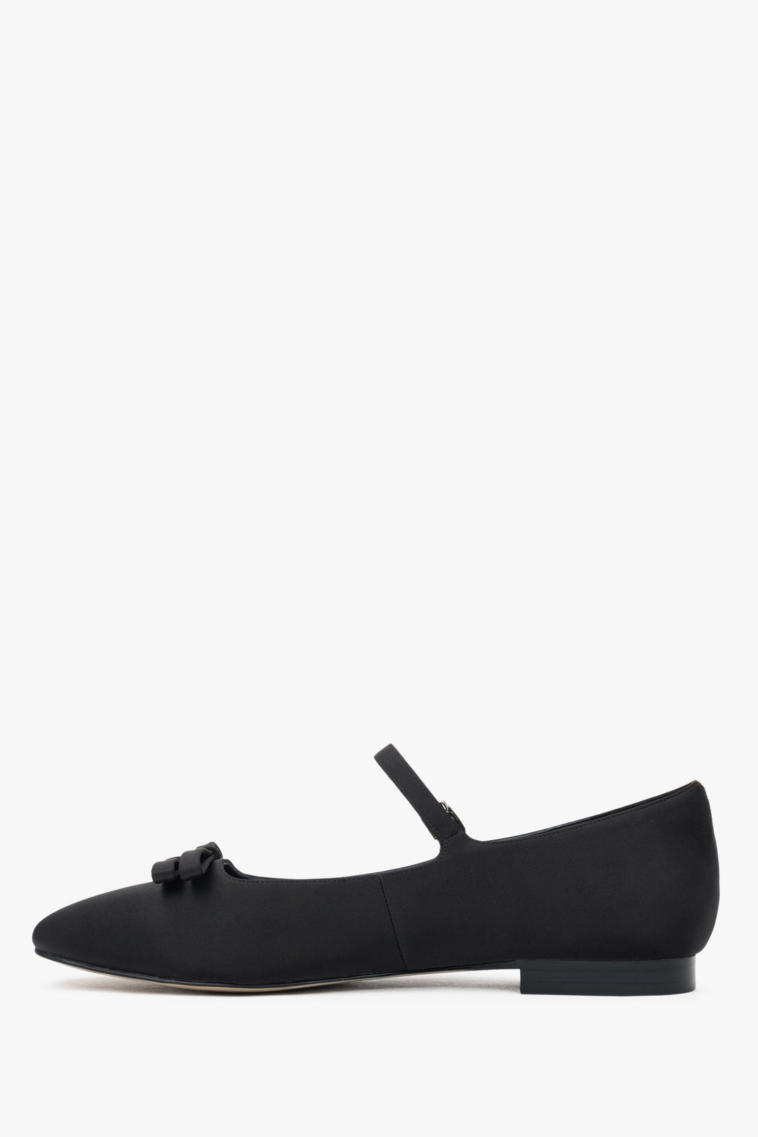 Elegante schwarze Ballerinas aus Textil mit Schleifenverzierung, Modell Estro ER00116903