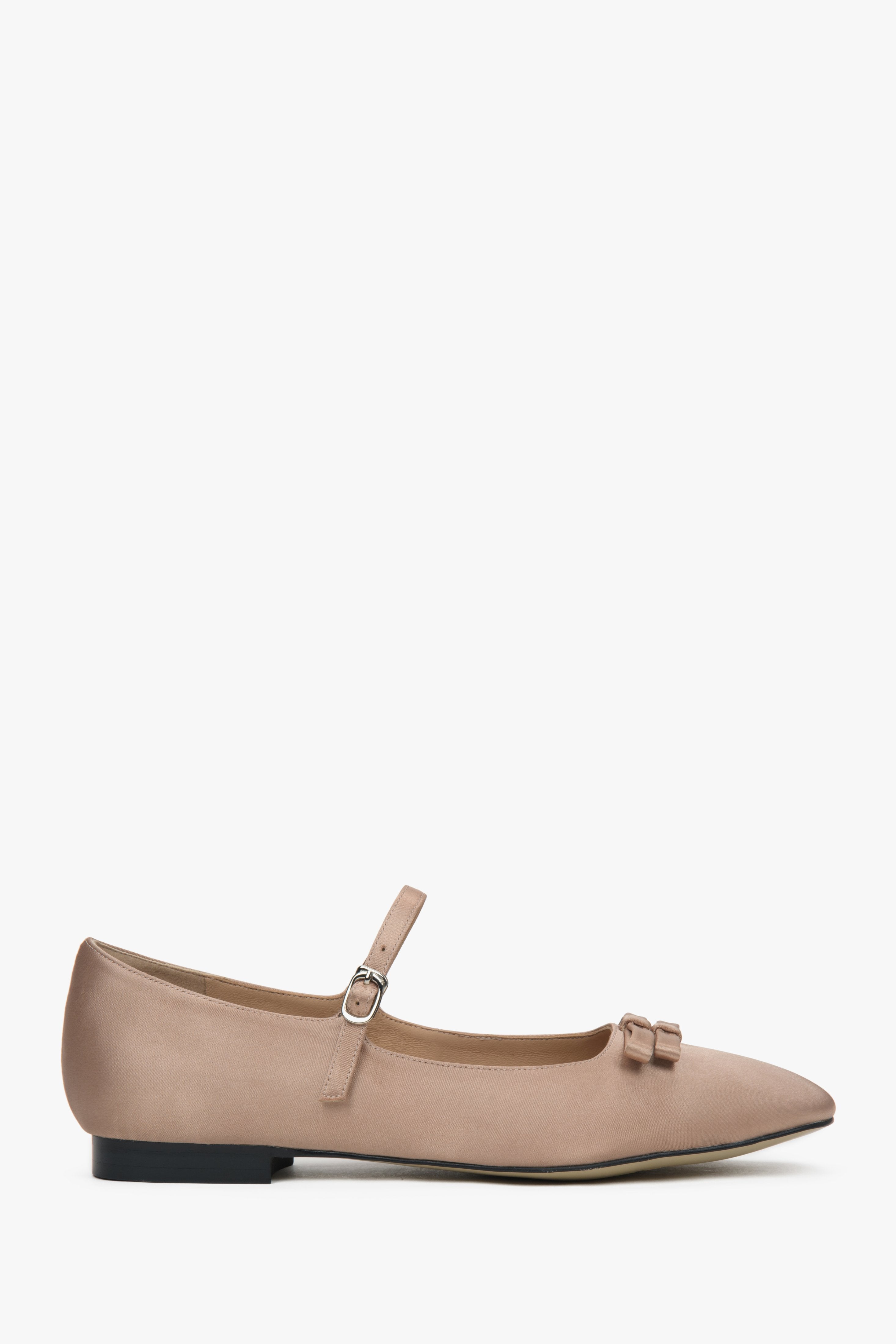Beige Damen-Ballerinas mit Schnalle und Schleife aus weichem Textil – Estro ER00117136